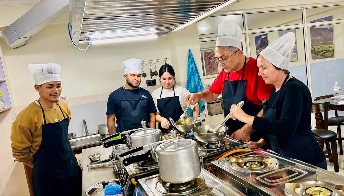 Kathmandu: Private Nepali Cooking Class & Momo Making with a Local